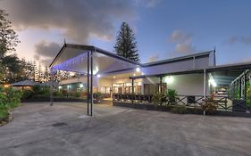 Paradise Hotel & Resort